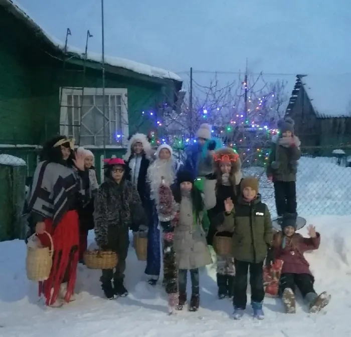 Участники коллективов филиала Святогоршский СДК