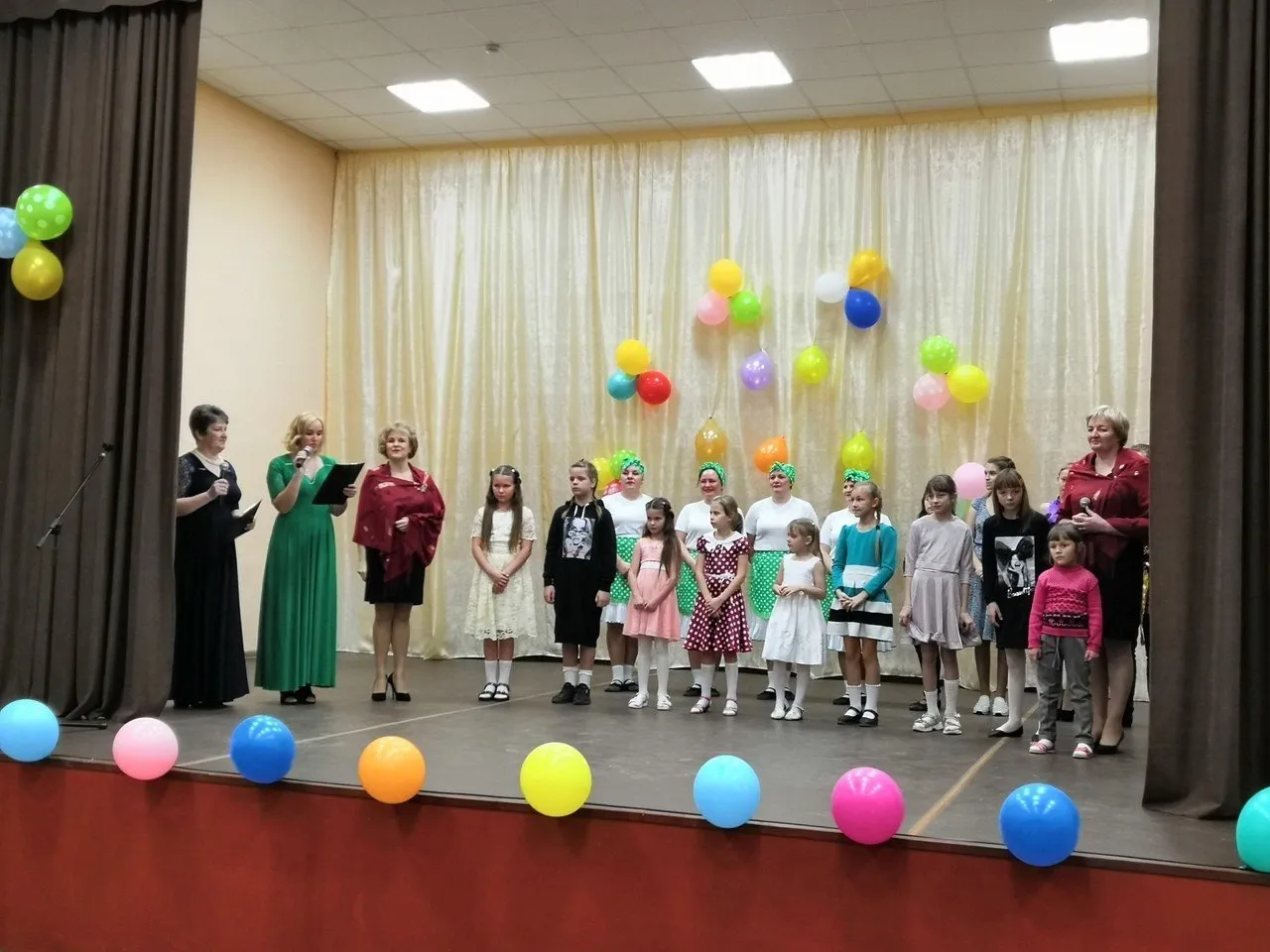 Участники концертной программы.